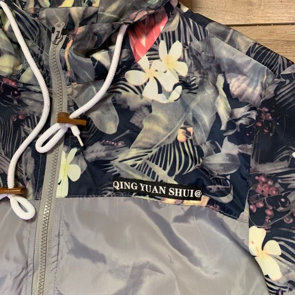 NWOT~QING YUAN SHUI Mens Gray Black Floral Hooded Pockets Windbreaker Jacket~MED - Picture 2 of 6